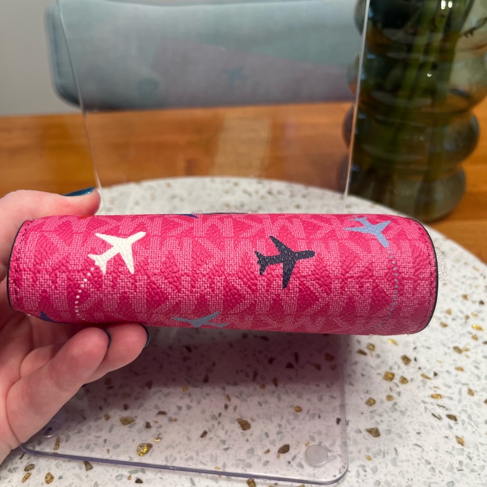 Michael Kors Jetset Pink Dragonfruit Wallet with Airplane Print - Picture 7 of 9